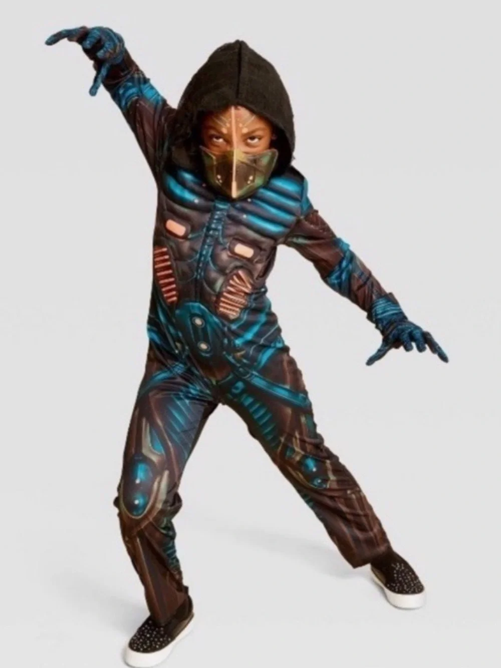 Hyde & EEK! Glows under black light warrior Boys Halloween costume size S (6-7)